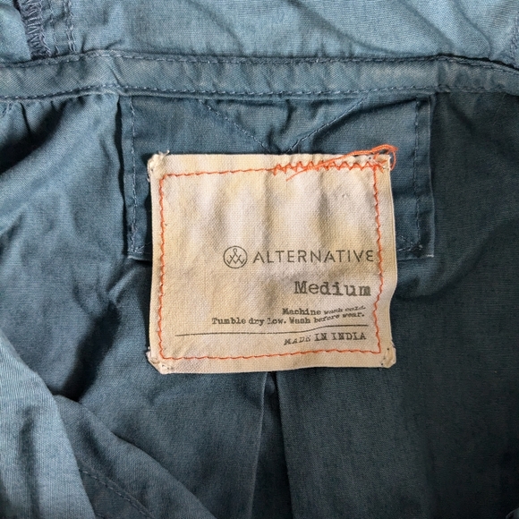 Alternative brand poncho (M) - Picture 4 of 4